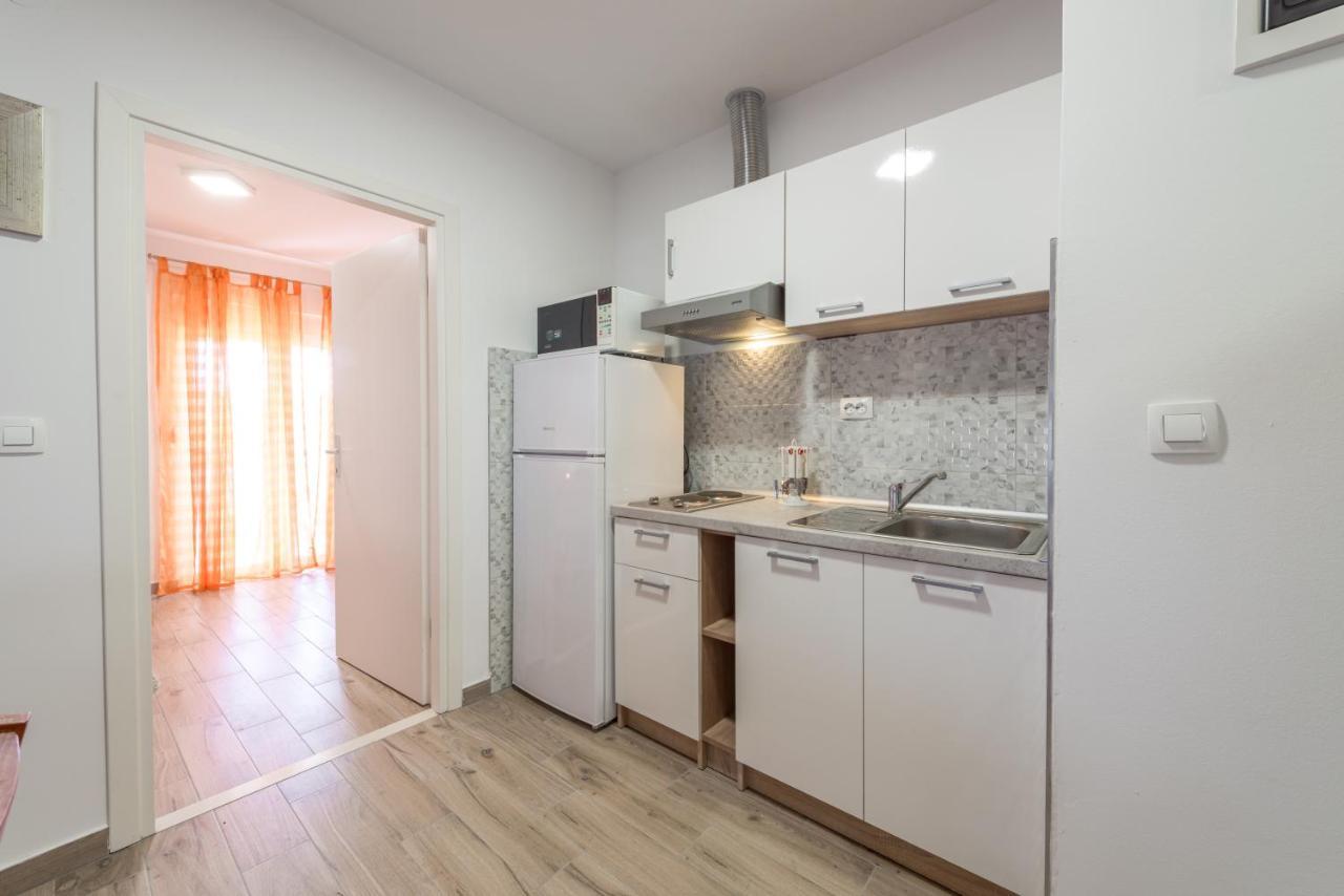 Apartments Vukelic Mlini Bagian luar foto